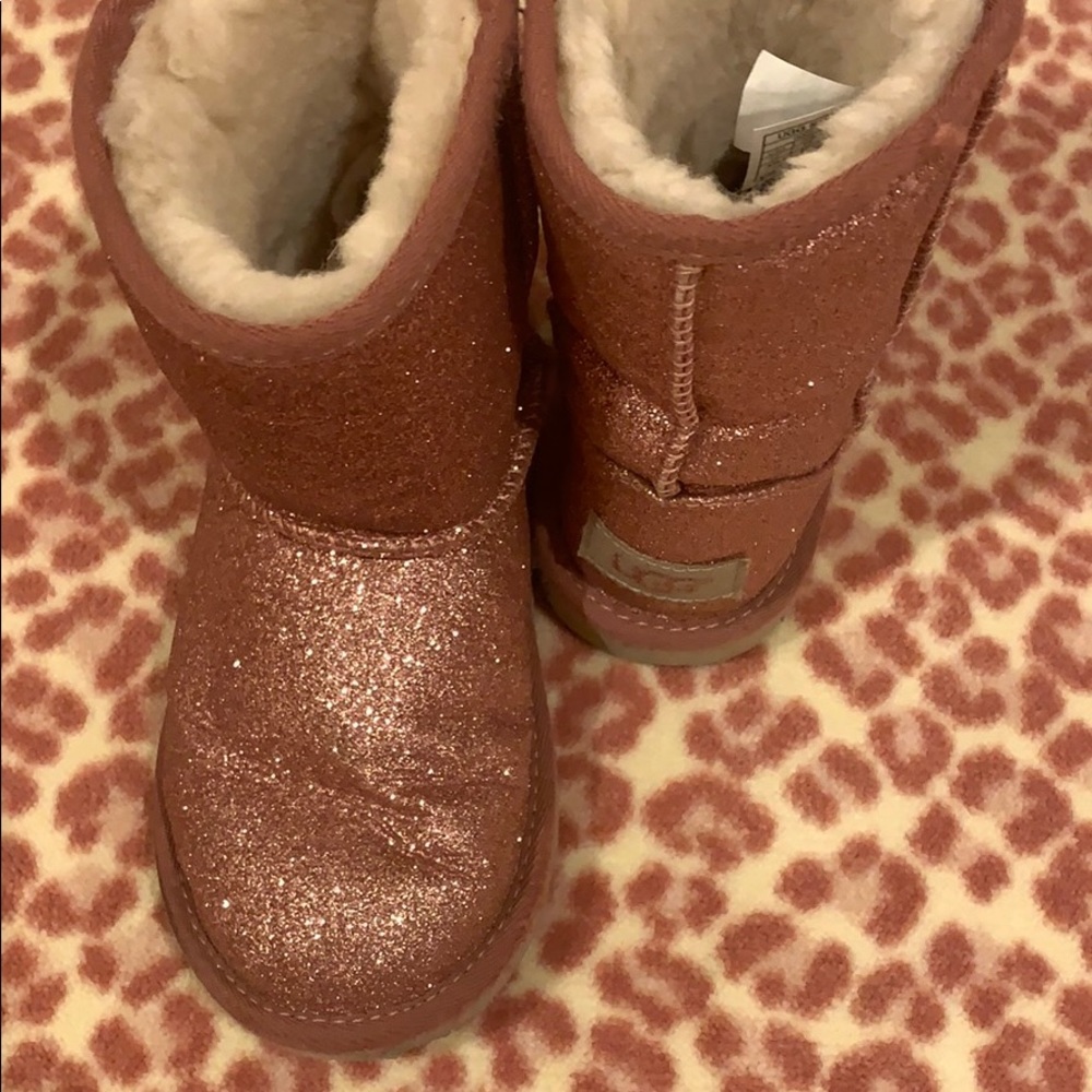 Girls glitter Uggs
